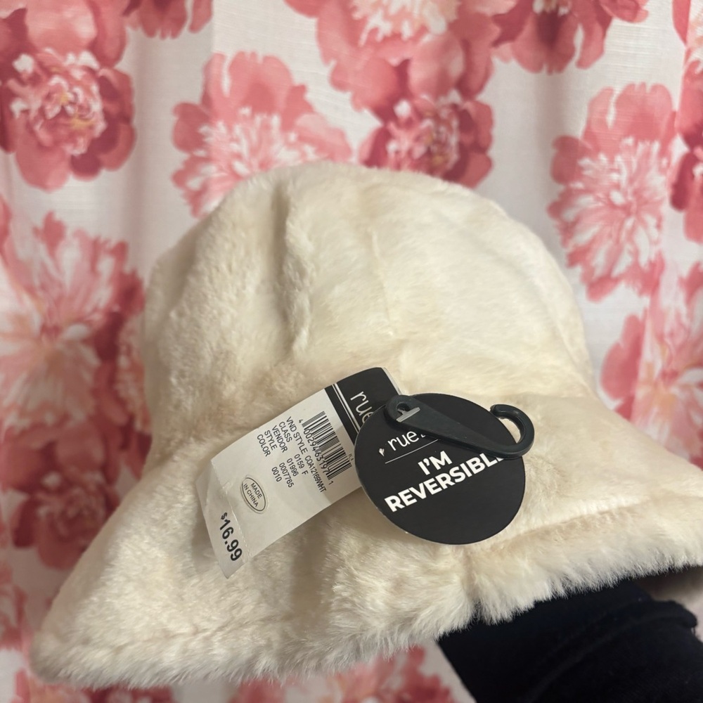 Rue21 Cream Faux Fur Bucket Hat